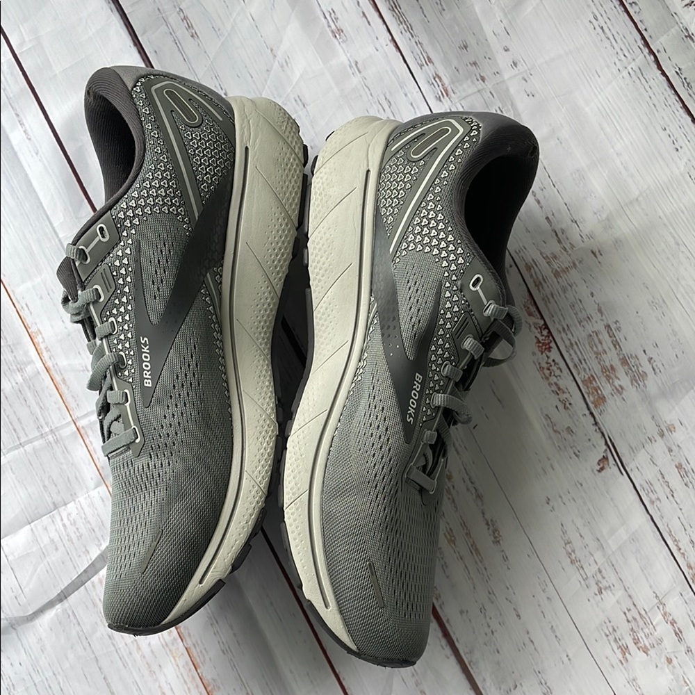 Brooks Ghost 14  Men's Gray Running Shoes 12.5 - Picture 5 of 9